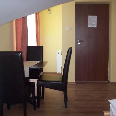 Napfeny Vendeglo Es Szallashely Guest house