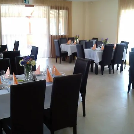 Napfeny Vendeglo Es Szallashely Guest house Hajdusamson
